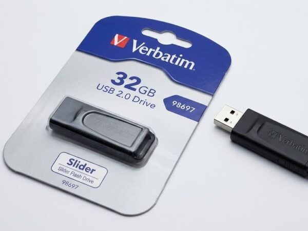 MEMORIA USB 32GB 2.0 VERBATIM 98697