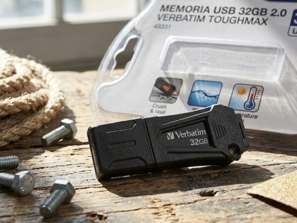 MEMORIA USB 32GB 2.0 VERBATIM TOUGHMAX 49331